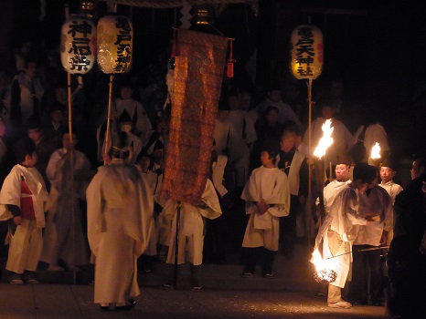 25日は天神さまのご縁日。そして3月の亀戸天神では、春の火祭り「神忌祭」が執り行われます。／旧暦2/19・辛酉
