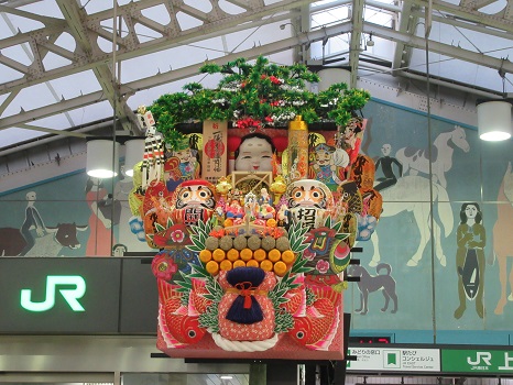 上野駅の飾り熊手